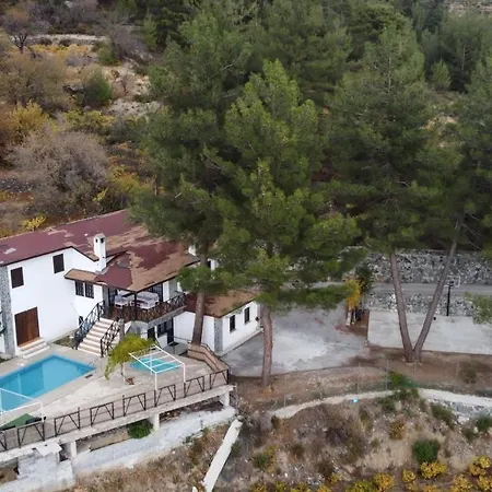 Villa The Cosy Pine Kyperounda
