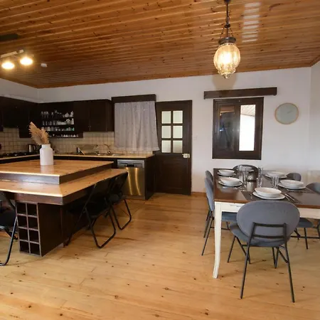 Villa The Cosy Pine *