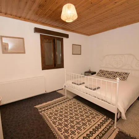 The Cosy Pine * Kyperounda